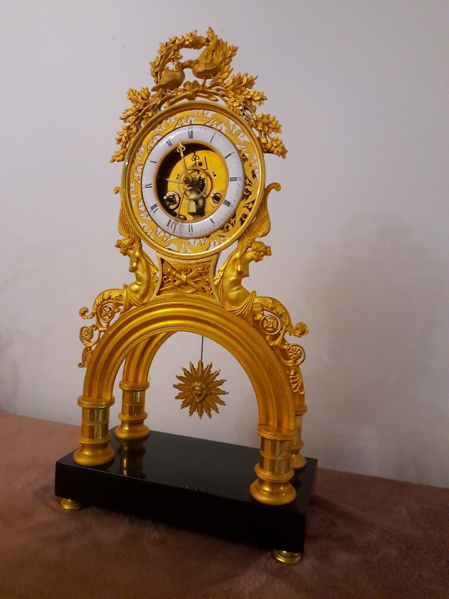 Pendule Arche Bronze Doré Epoque Directoire Empire XVIII Debut XIXeme Siecle