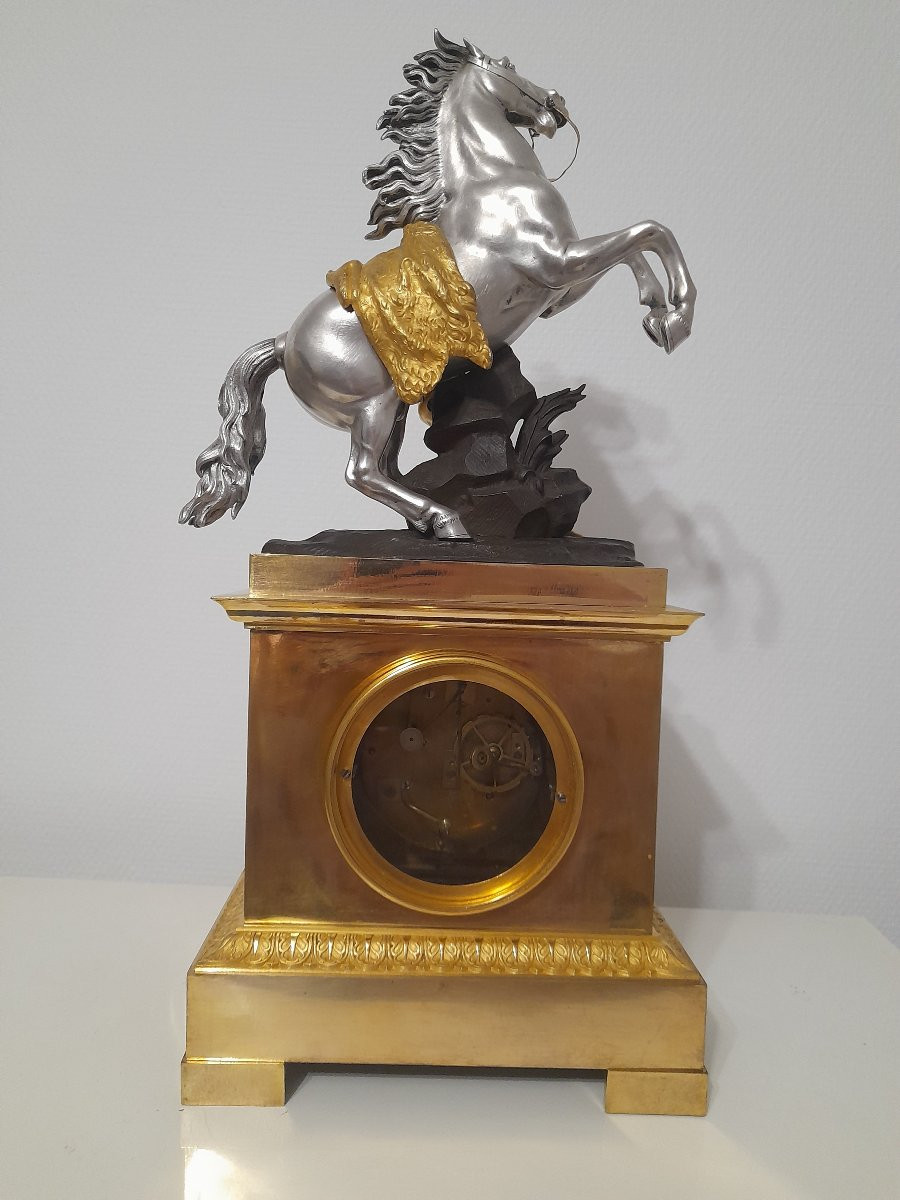 Pendule bronze argente epoque Restauration cheval de marly-photo-2