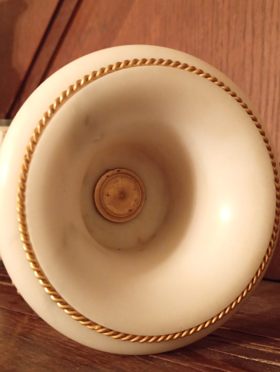 Pair Of Medici Urns Vases, Louis XVI Style Mantelpiece Ornament, 16 Gilt Bronze Incense Burner-photo-1