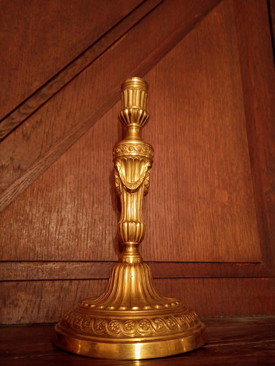 Pair Of Louis XVI Period Gilt Bronze Candlesticks, 18th Century-photo-2