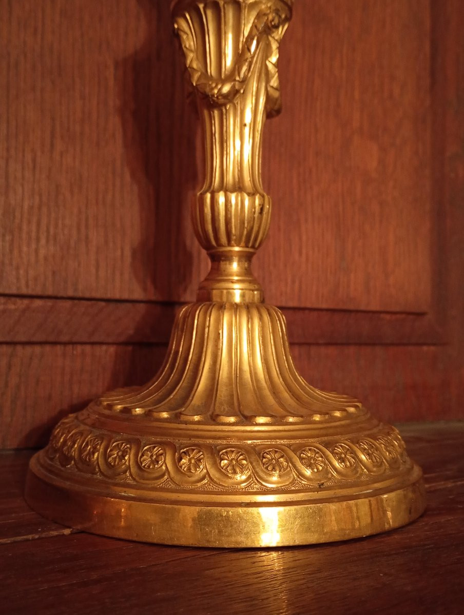 Pair Of Louis XVI Period Gilt Bronze Candlesticks, 18th Century-photo-3