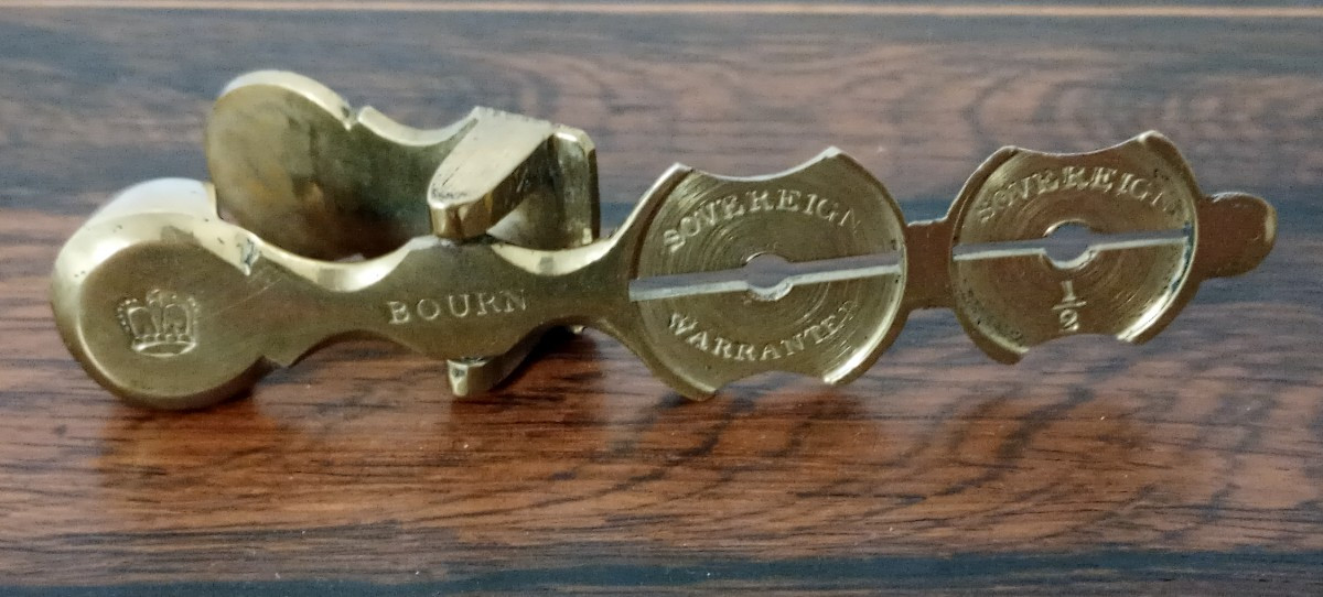 Balance anglaise pour monnaies Angleterre epoque début xix 19eme siecle numismatique