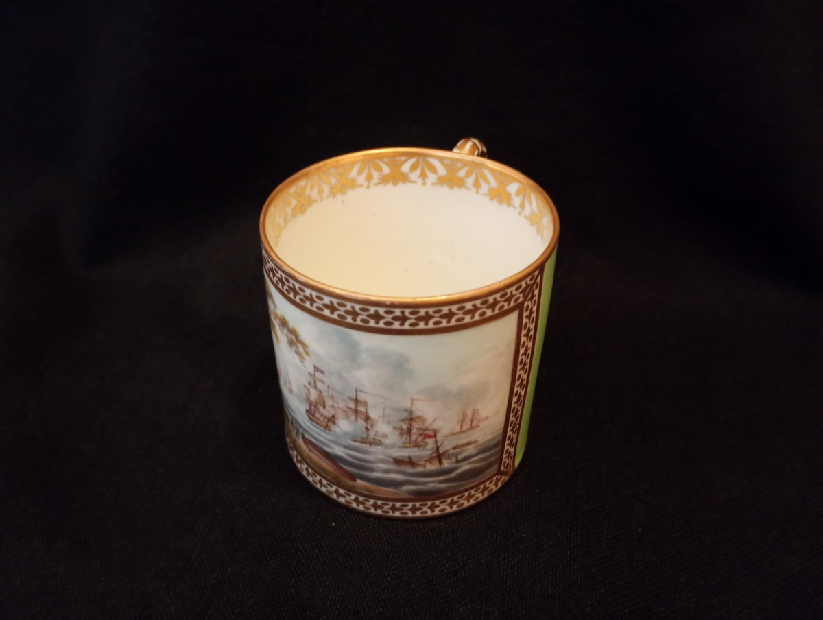 Tasse à café en porcelaine anglaise manufacture de Derby marine epoque fin xviii 18eme siecle 