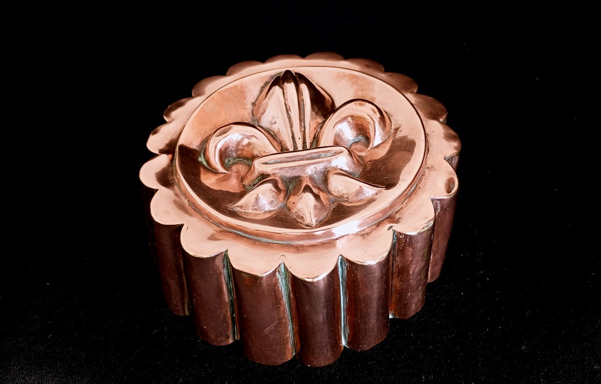 Antique Cake Mold Fleur De Lys Dinanderie Royaliste Epoque Restauration XIX 19eme Siecle