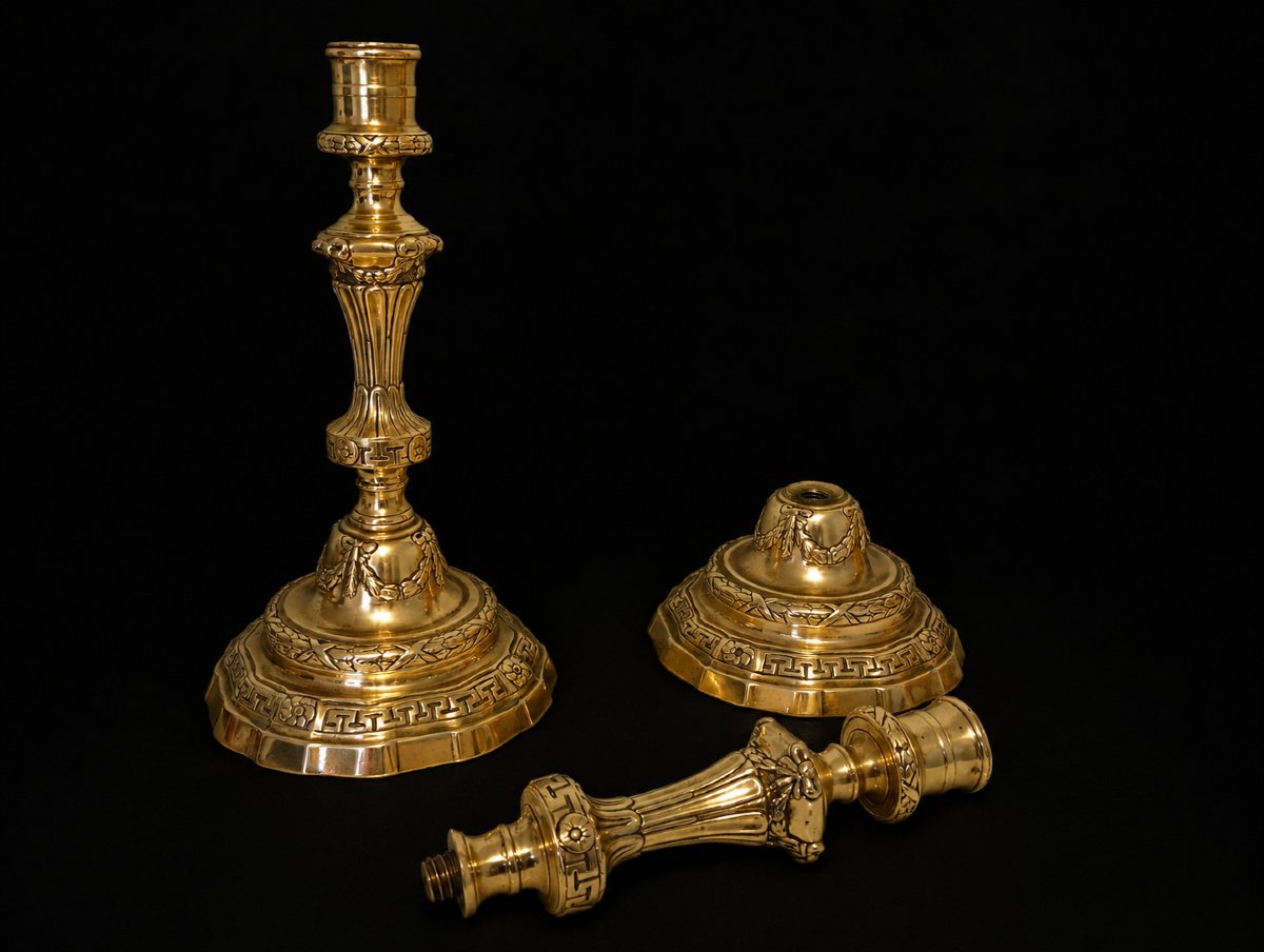 Paire de bougeoirs flambeaux en bronze epoque transition louis xv louis xvi 18eme xviii siecle-photo-3