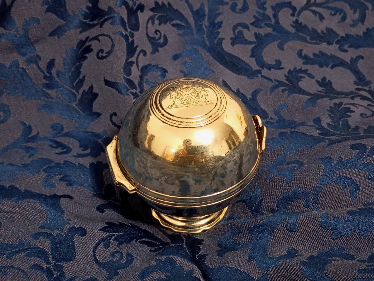 Boule à savon toilette bronze argenté armoiries blason epoque 18eme xviii siecle ancien regime