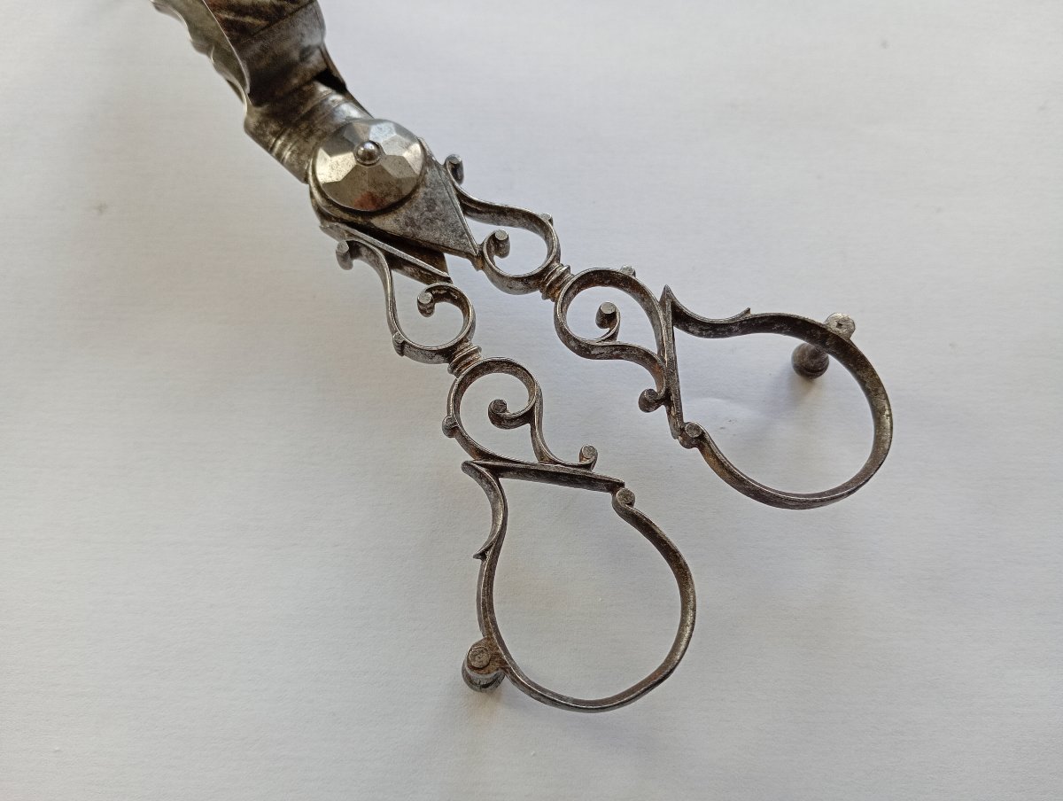 Paire de mouchettes en fer forgé epoque fin xviii 18eme siecle ciseaux  -photo-3