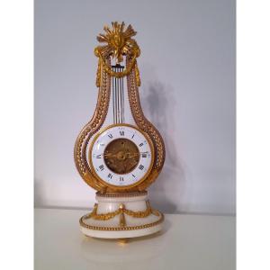 Louis XVI Period Gilt Bronze Lyre Clock, 16th Century, 18th Century 
