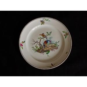Assiette en faience manufacture de sceaux volatiles ou oiseaux epoque 18eme xviii siecle
