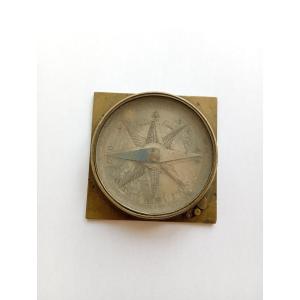 Boussole en bronze signée Baradelle Paris instrument scientifique epoque xviii 18eme siecle