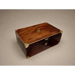Écritoire de mari e nécessaire à écrire coffret boite acajou epoque Restauration bureau