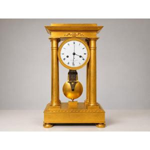 Pendule portique régulateur Leroy horloger de Madame, bronze doré epoque Empire Napoleon Ier 1