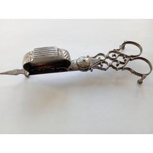 Pair Of Wrought-iron Fly Swatters From The Late 18th Century, 18th-century Scissors  