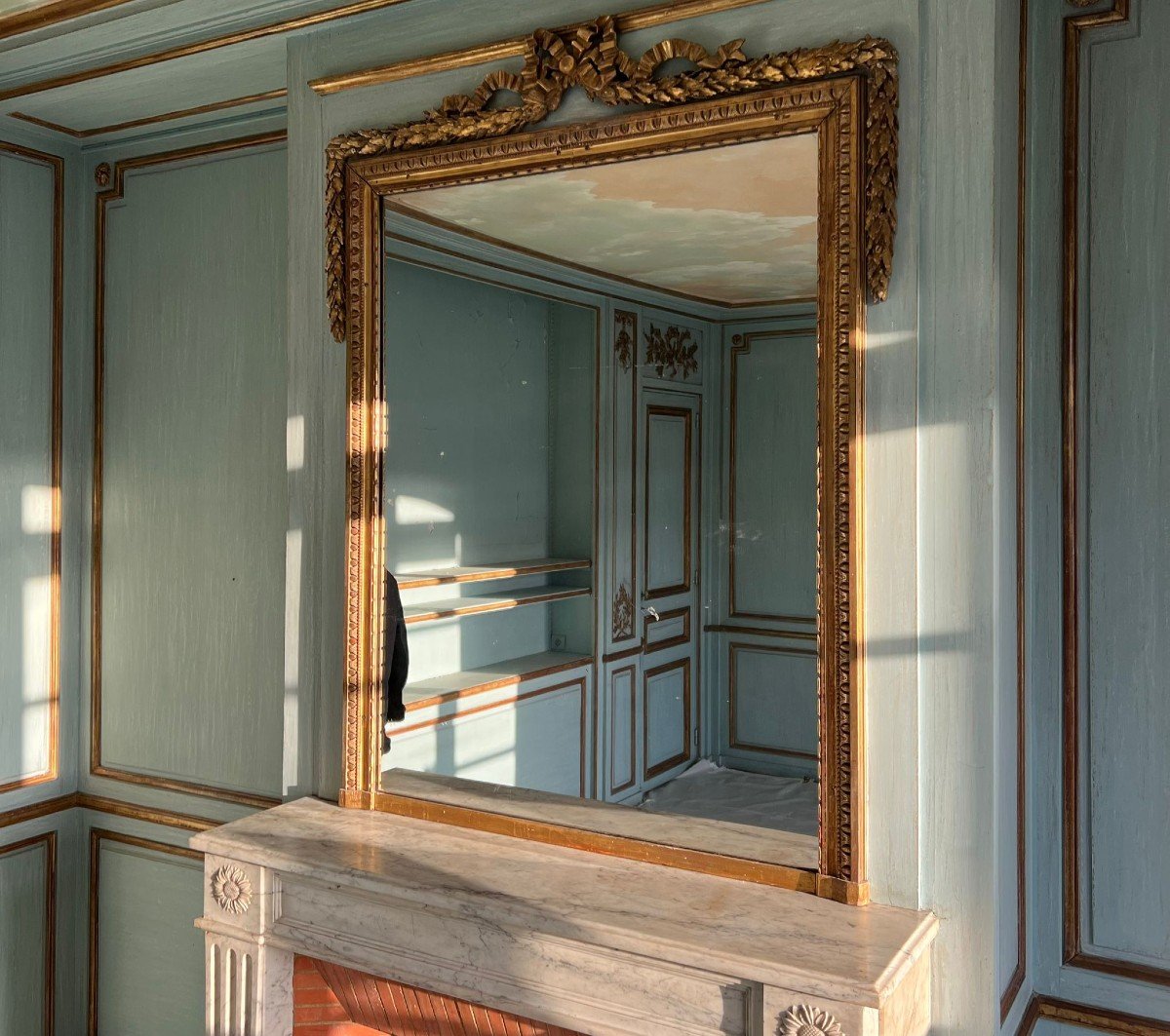 Elegant Parisian Woodwork From The Louis XVI Period-photo-1