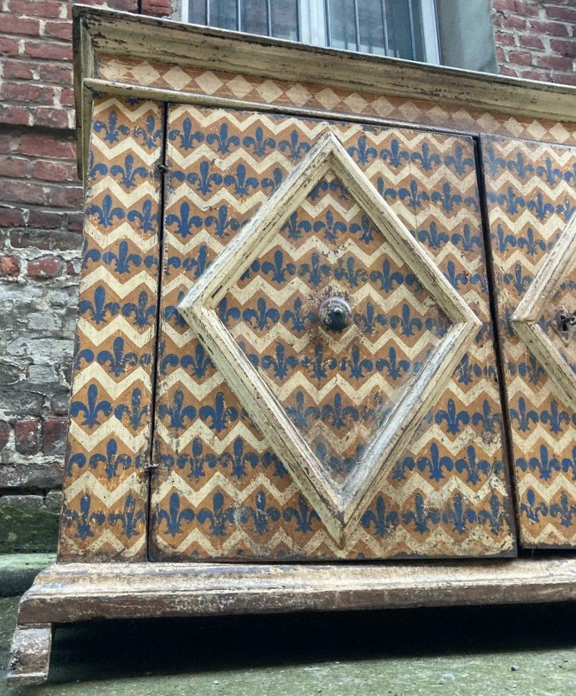 Buffet italien à décor de fleur de lys-photo-2