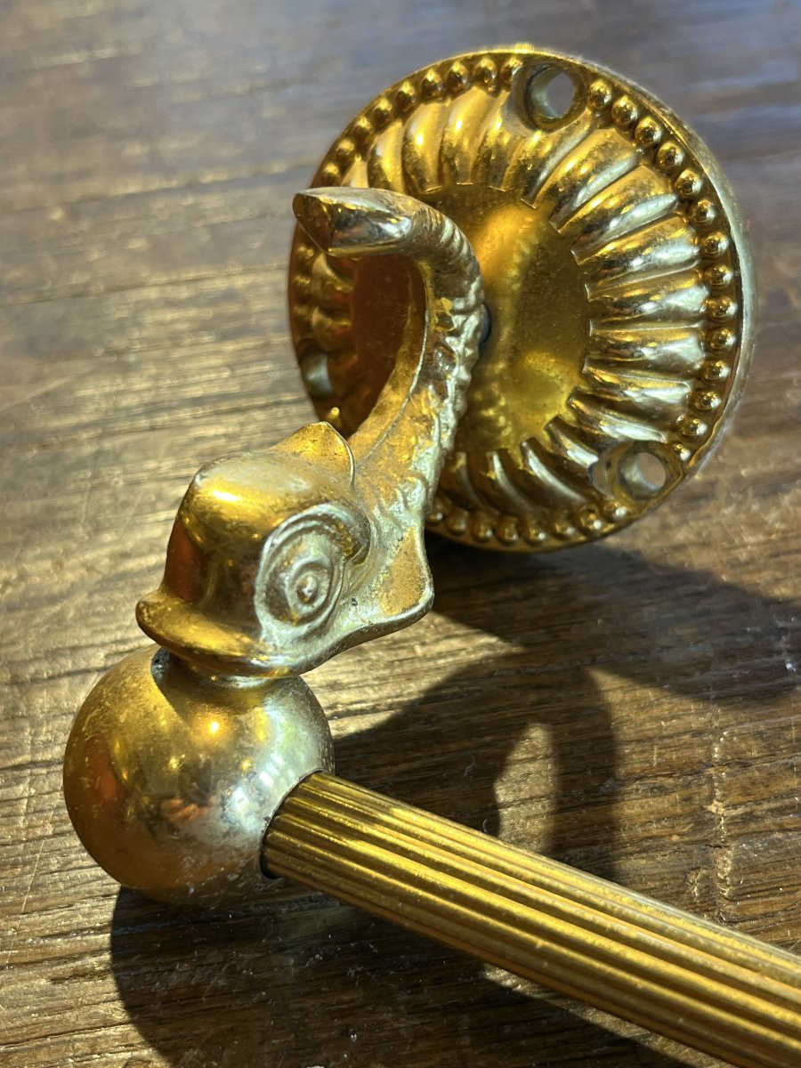 Gold Bathroom Accessories With Swan And Dolphin Figures-photo-6