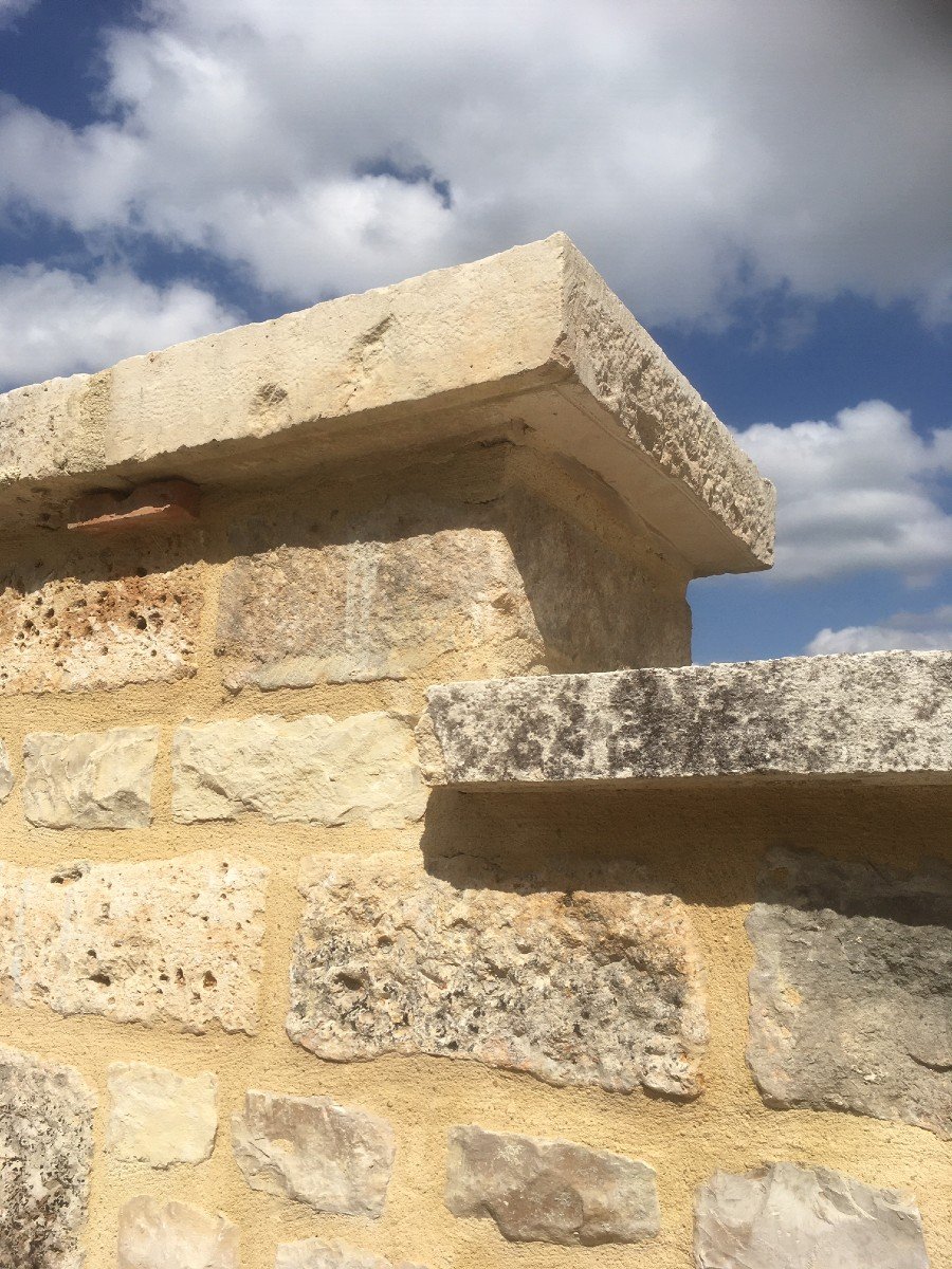 COUVERTINES ; OU COMMENT LA BOURGOGNE COUVRE SES MURS