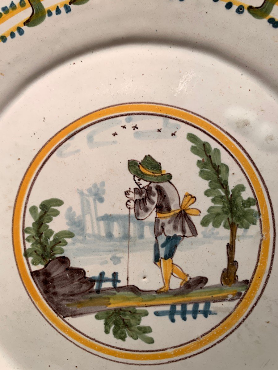 Earthenware From Nevers - Early 19th Century - Pilgrim Or Walker In A Landscape -photo-2
