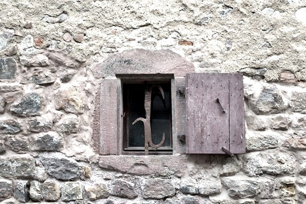 Small Window Frame From The 15th Century - Circa 1420/1480-photo-7