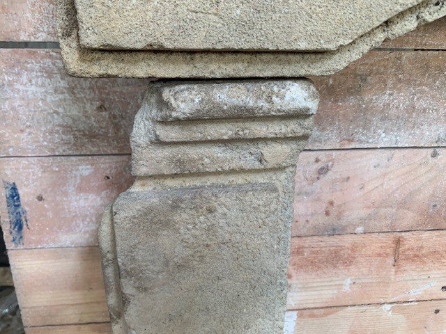 Roof Window 19th Century - Burgundy Limestone-photo-5