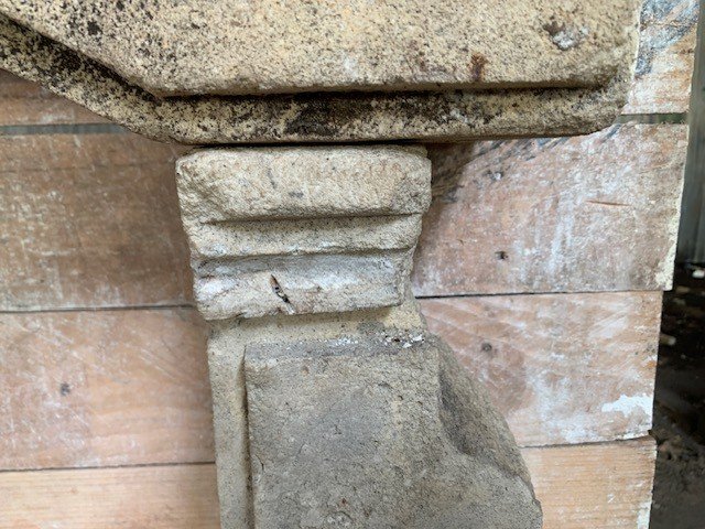 Roof Window 19th Century - Burgundy Limestone-photo-6