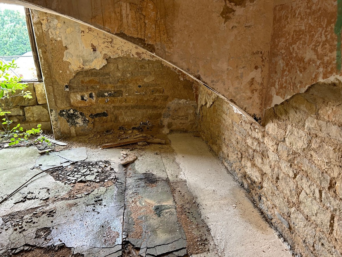 17th Century Architecture  -  6 Exceptional Langres Stone Arches  -photo-2