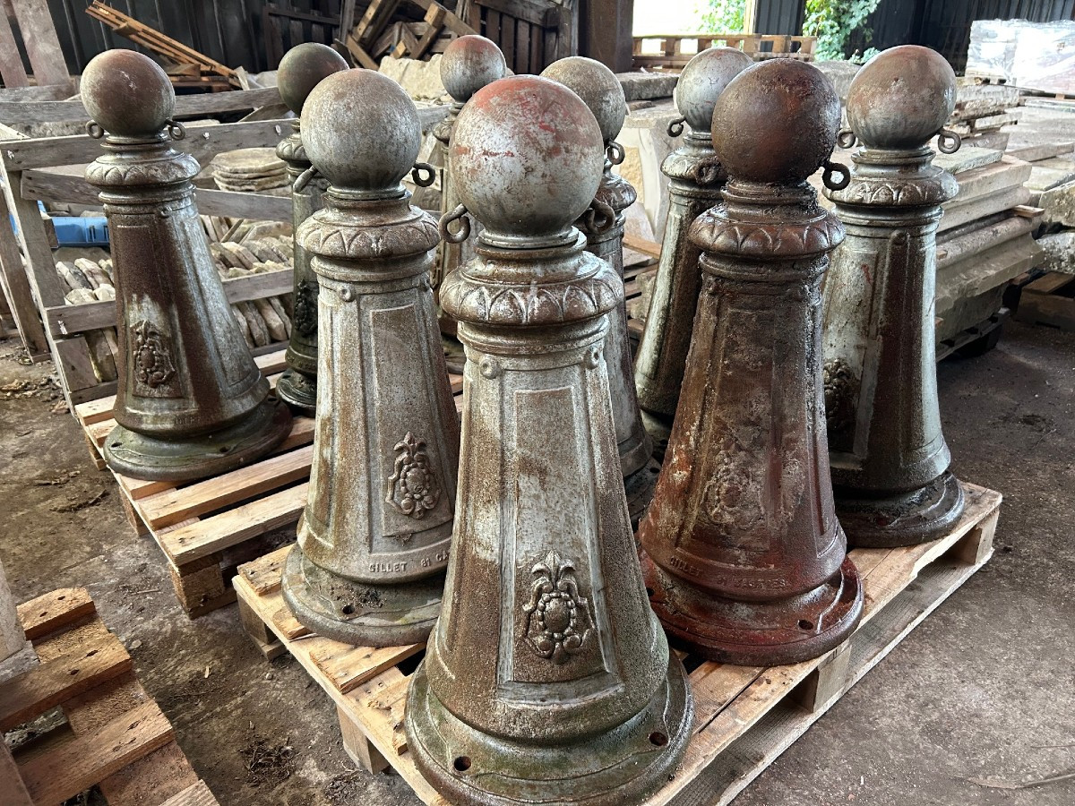 9 Cast Iron Parking Bollars - Paris, Place d'Italie - Circa 1880-photo-3