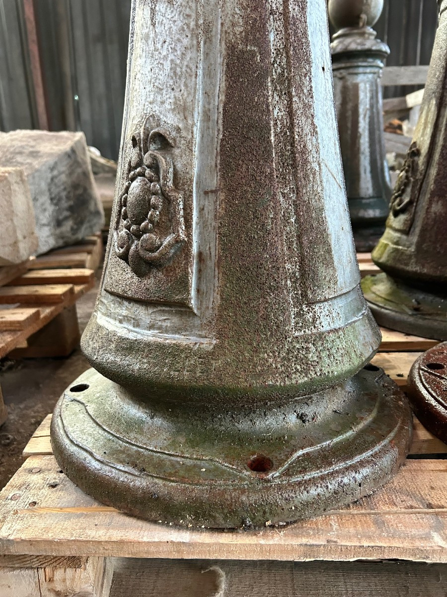 9 Cast Iron Parking Bollars - Paris, Place d'Italie - Circa 1880-photo-4