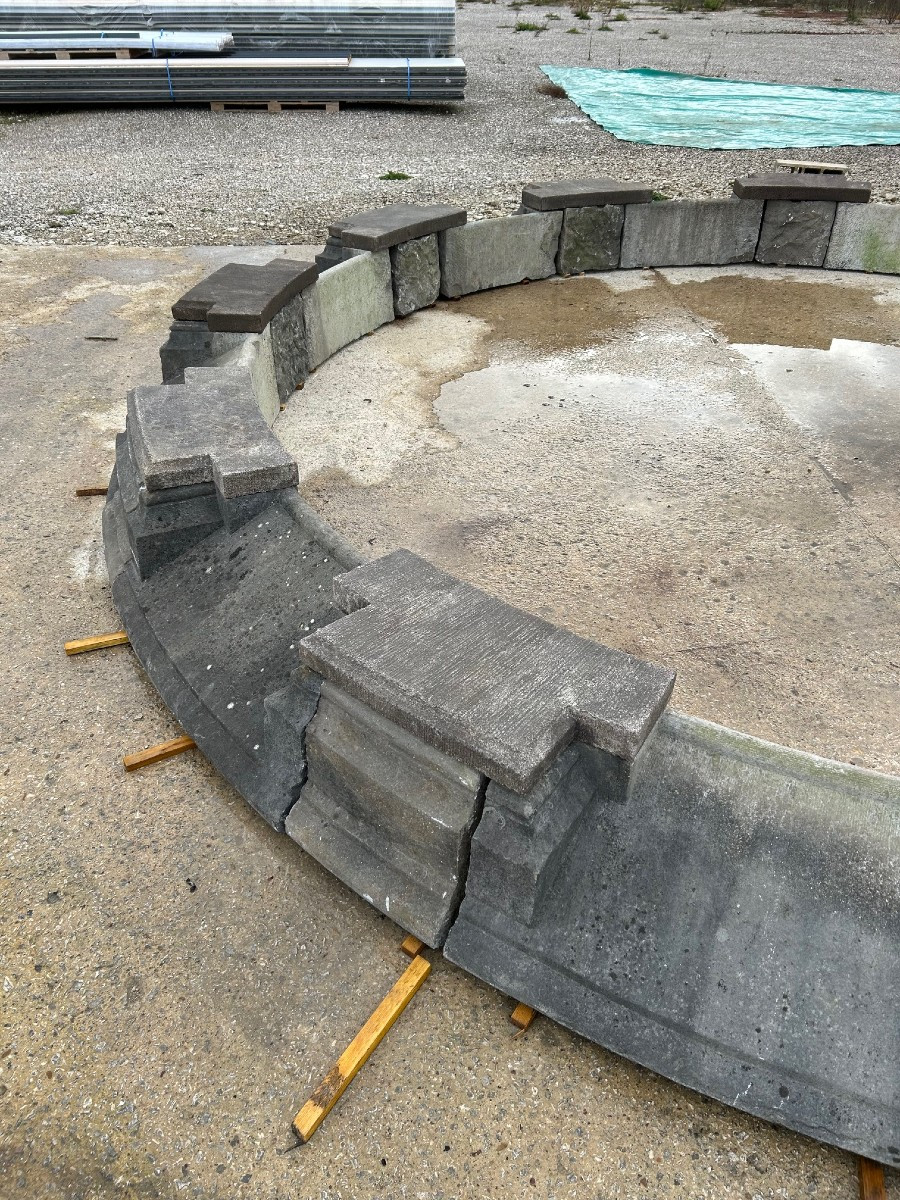 Large Ring-shaped Parc Pond - Overflowing Water Feature  - Romantic Period, Circa 1840-photo-2