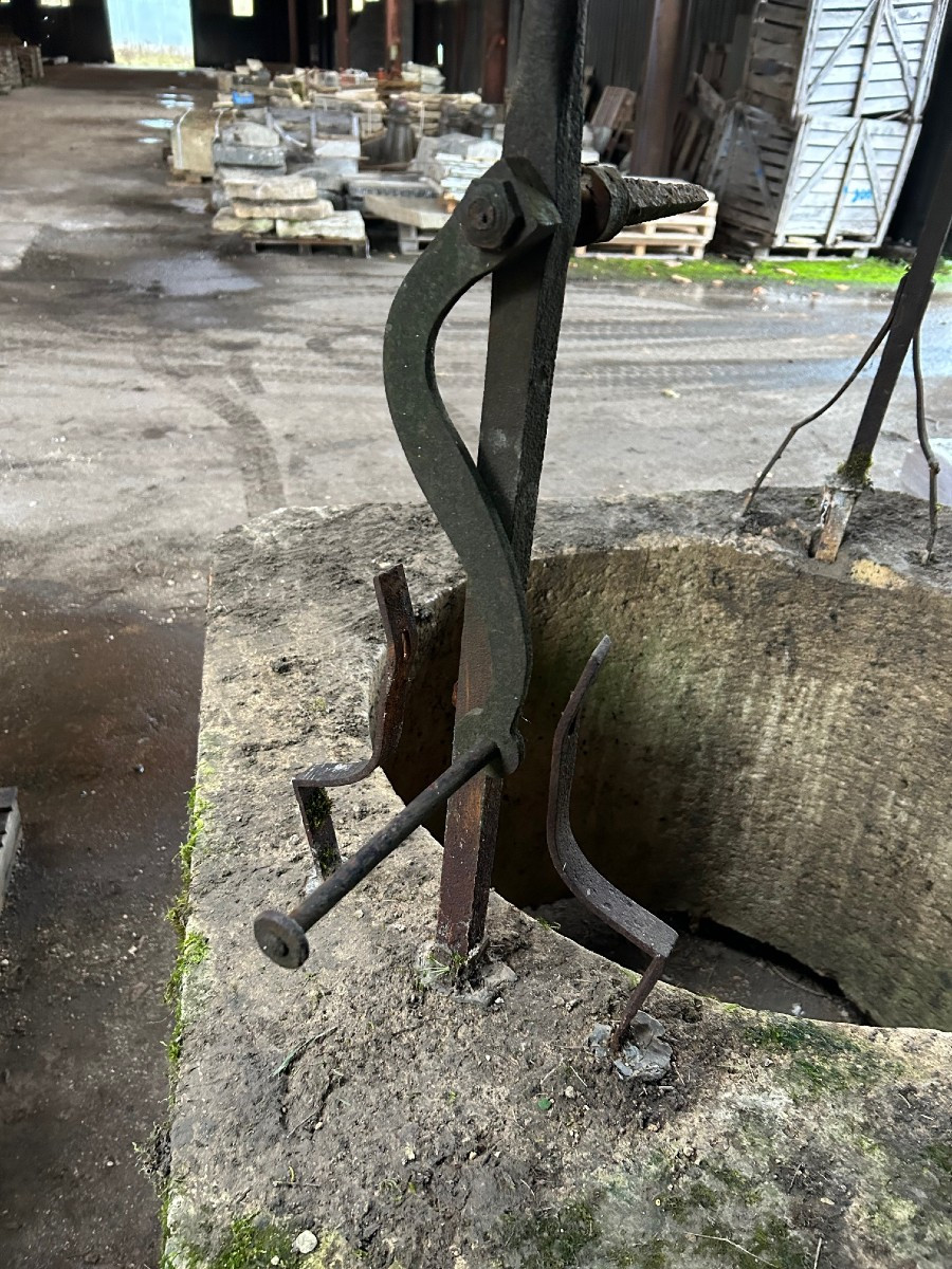 Large Well Curb - Chatillon-sur-seine Region - 17th Century.-photo-2