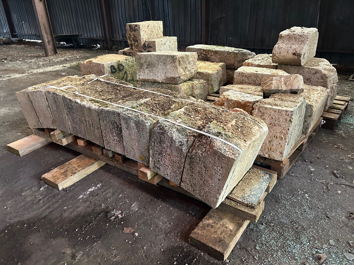 Barn Vault - Dated 1865 - Langres Limestone-photo-4