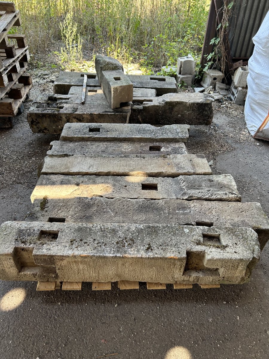 Set Of 10 Park Posts Made Of Vosges Sandstone—16th/17th Century-photo-1