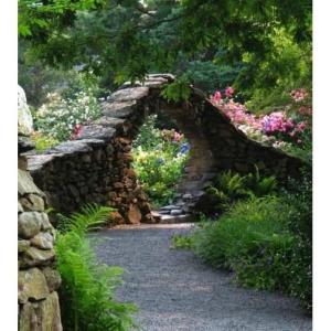 LES JARDINS SECRETS - ARCHES et PASSAGES