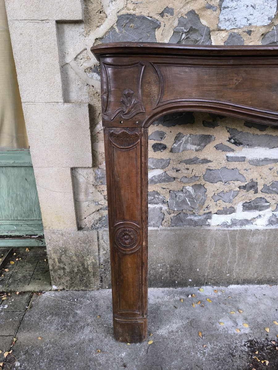 Very Rare (on The Market) Provençal Castle Fireplace In Walnut From The 15th Century-photo-3