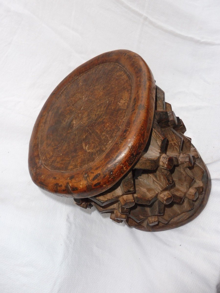 Dignitary Stool, Bamileke, Cameroon. Heavy Wood With Inlaid Old Patina, 30x27x39  Cm Spiders -photo-3