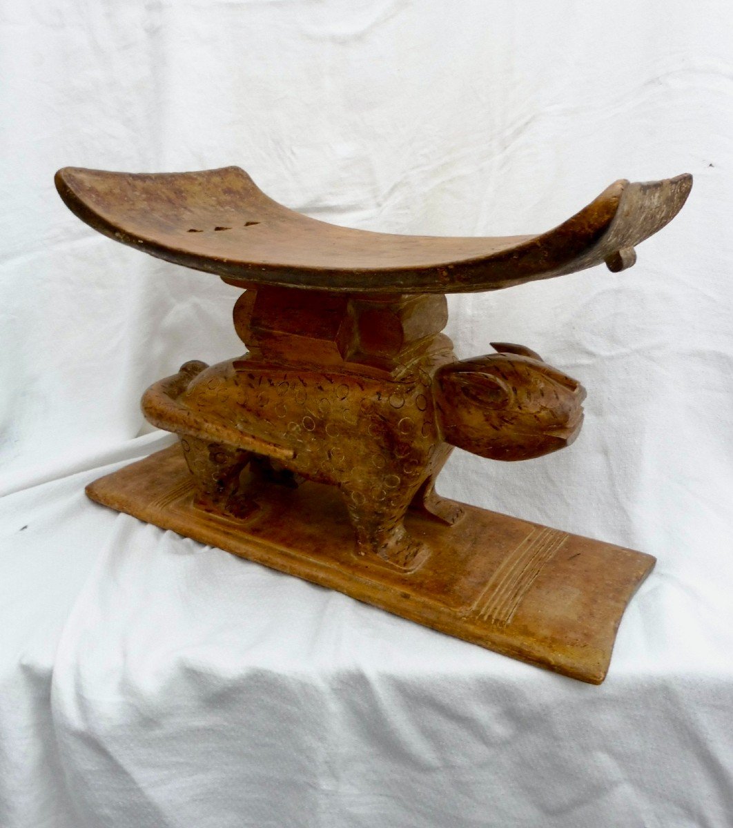 Customary Chief Stool Carved With A Panther Ghana African Art 54x18x34 Cm Nineteenth Century Ashanti Baoule-photo-3