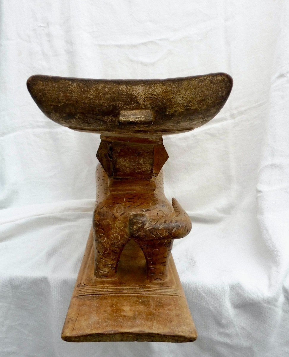 Customary Chief Stool Carved With A Panther Ghana African Art 54x18x34 Cm Nineteenth Century Ashanti Baoule-photo-4