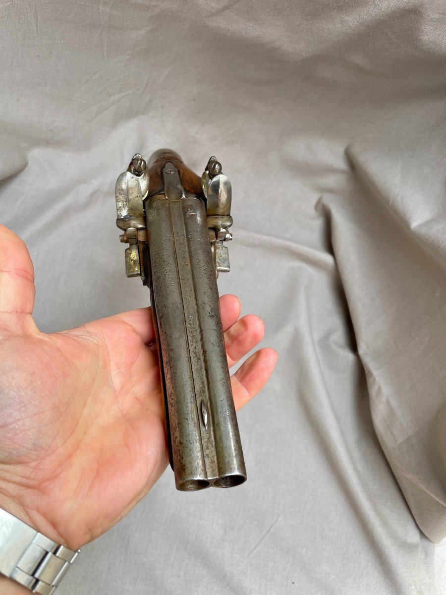 Pistolet d'arçon à double silex de voyage ou de carrosse. Canons juxtaposés baguette d'origine Louis XV  Louis XVI France XVIIIème 33 cm B.E 18ème -photo-1