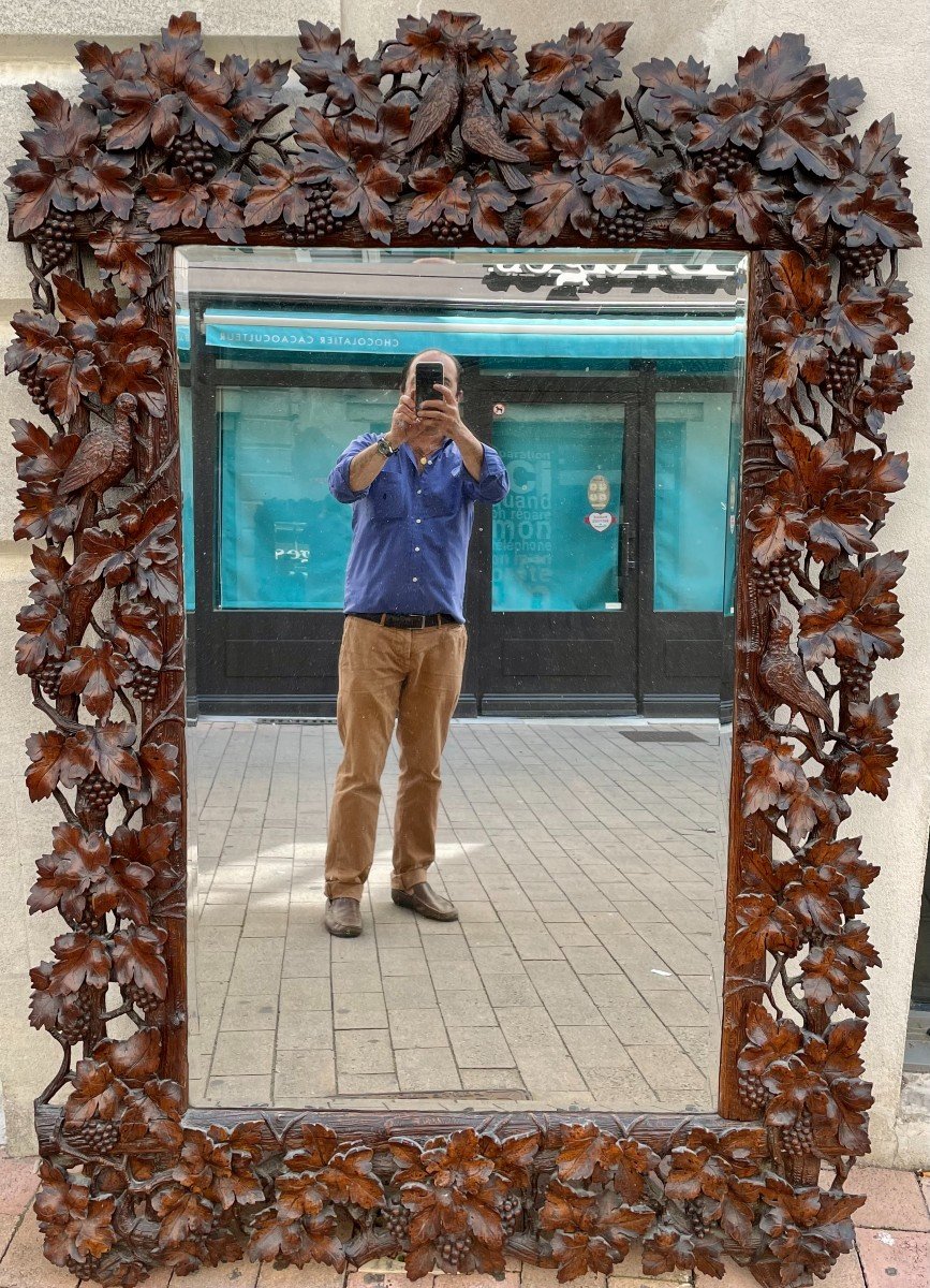Important Black Forest Mirror With Walnut Frame Carved With Vines, Vine Leaves, 171 X 120  Cm 