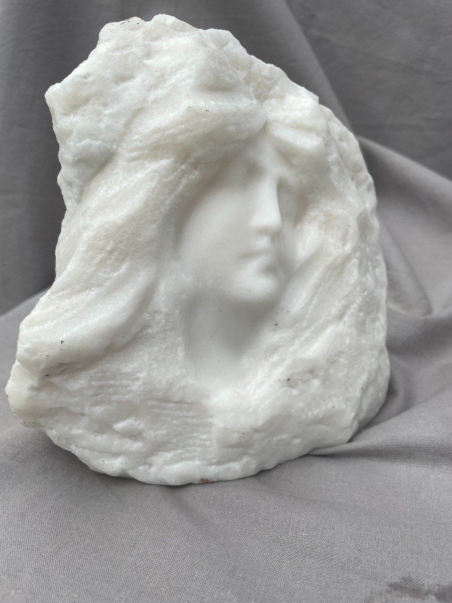École Française Symboliste Fin XIXème Marbre Taille Directe Tête buste de jeune Femme Rêvant titré "Tessa" 16,5 X 18cm -photo-3