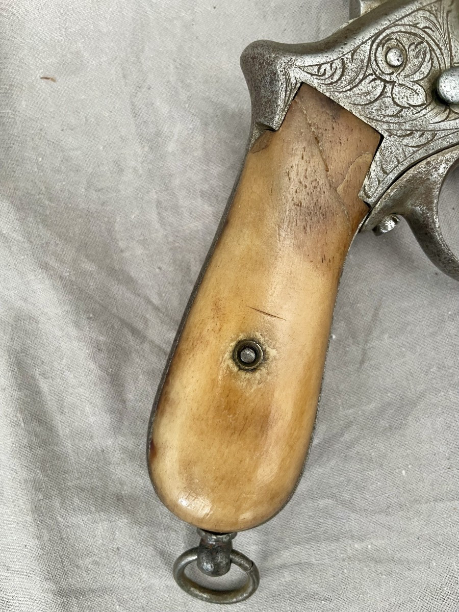 Gasser Montenegrin 6 Shots Revolver Mod 1870 Cal 11.3mm Category 19th Century Horn Stock -photo-4