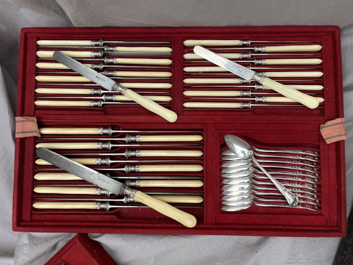 Pierre François Queillé  Louis Philippe  Menagère  Armes famille du Crest Argent 5.300 KG XIXèm-photo-2