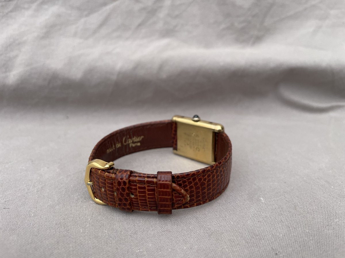 CARTIER Montre bracelet lézard "Must Tank" en vermeil mécanique cadran ivoire chiffres romains -photo-8