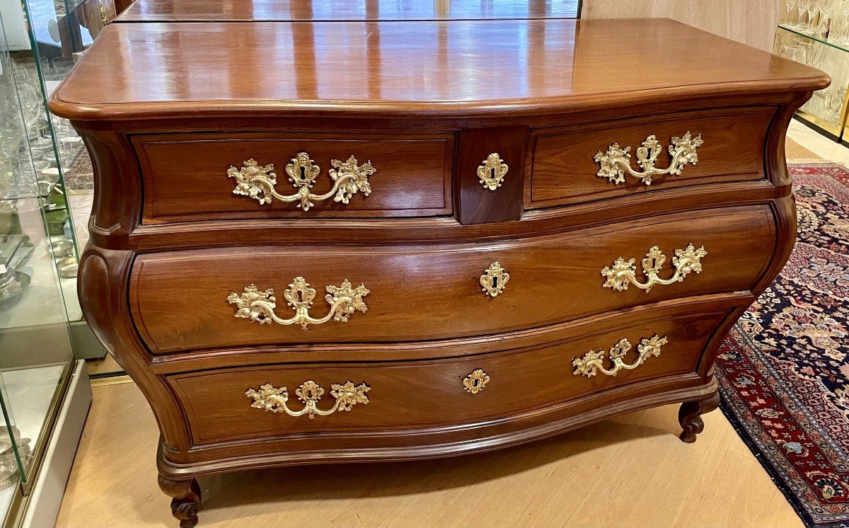 Commode Bordelaise de port tombeau en acajou massif à quatre tiroirs XVIIIème Bordeaux 18ème -photo-8