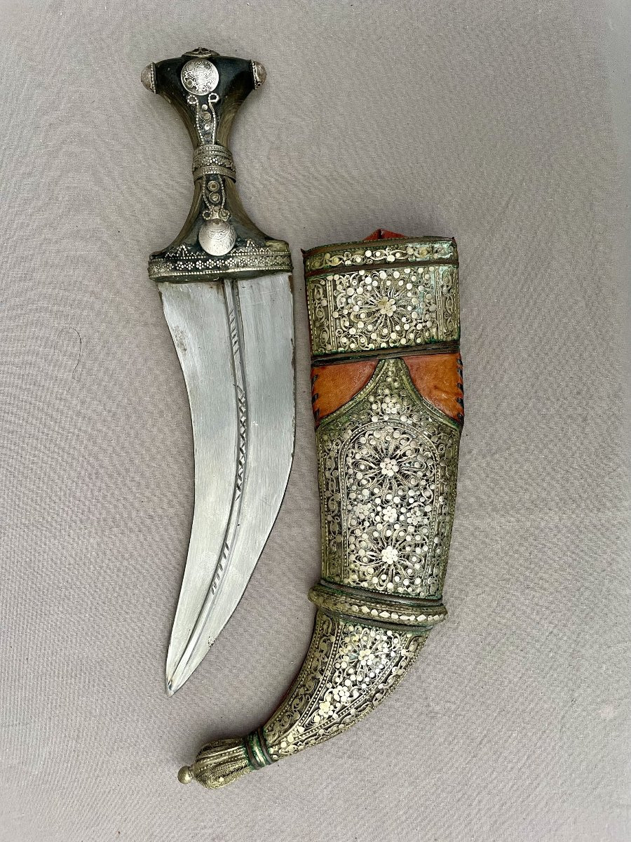Poignard jambiya, Arabie fin XIXe siècle argent filigrane cuir 38 cm -photo-3