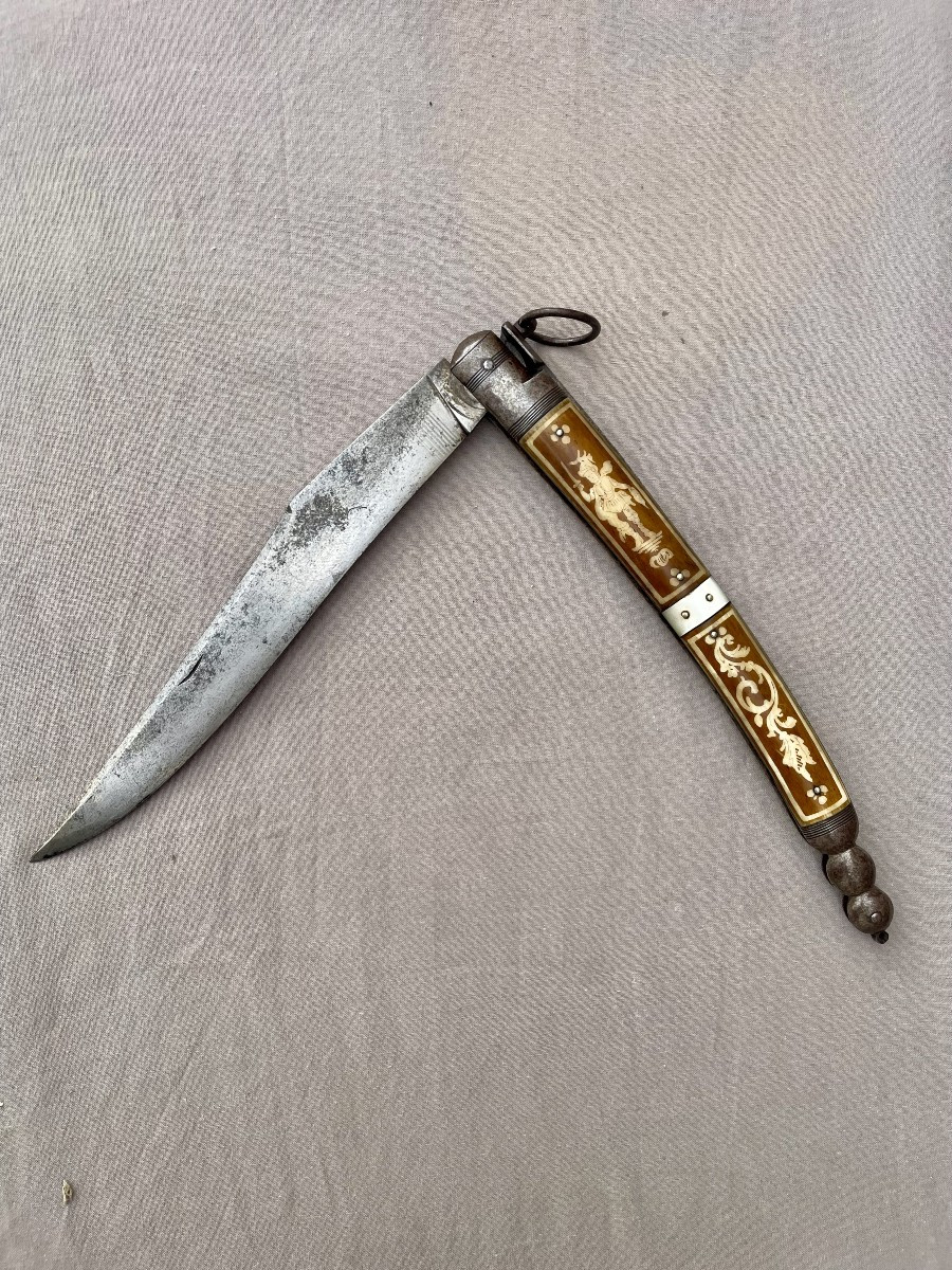Navaja Espagne Tolède XIXème Grand Couteau pliant manche corne  et nacre L: 44 cm Lame :19,5cm 