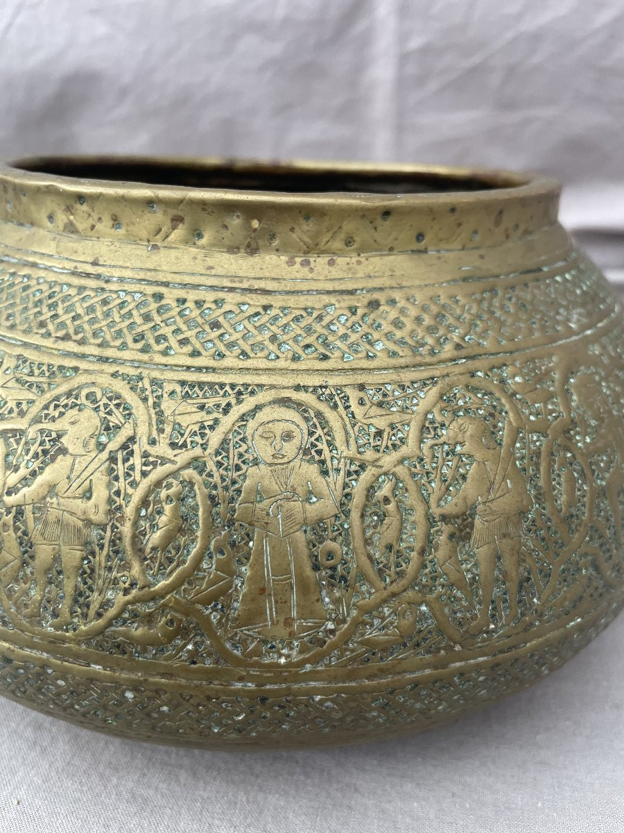 Tâs Qadjar Brass Basin . Iran Persia , Late 19th Century, Qadjar Period 19th Century-photo-3