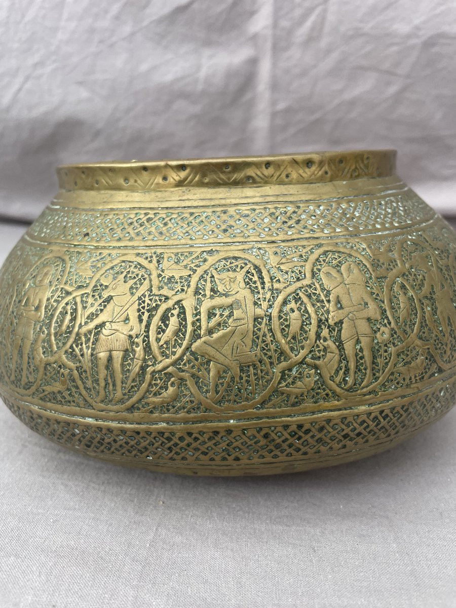 Tâs Qadjar Brass Basin . Iran Persia , Late 19th Century, Qadjar Period 19th Century-photo-4