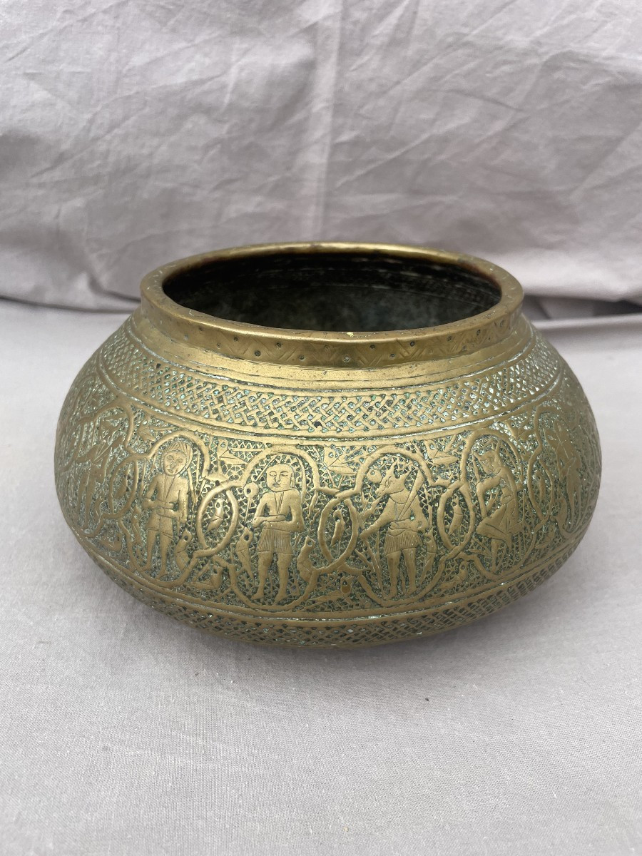 Tâs Qadjar Brass Basin . Iran Persia , Late 19th Century, Qadjar Period 19th Century