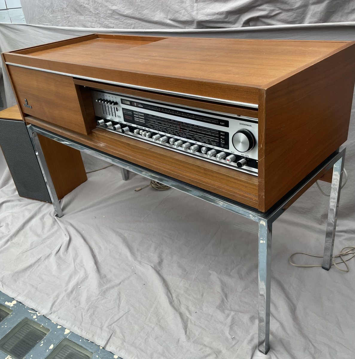 Grundig Germany Hi-fi Cabinet 70s Studio 600 Rtv Pair Of Speakers 2 X 30 W Turntable Tuner-photo-1